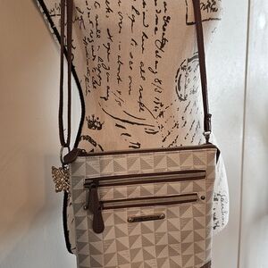 Stone Mountain Accessories Geometric Brown and Cream Crossbody Bag